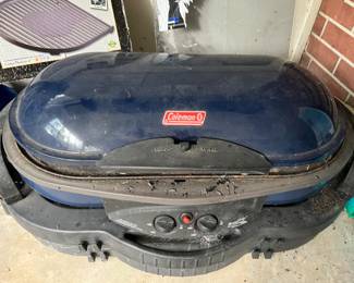 Coleman to go grill