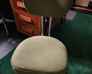 Sweet VTG mcm office chair