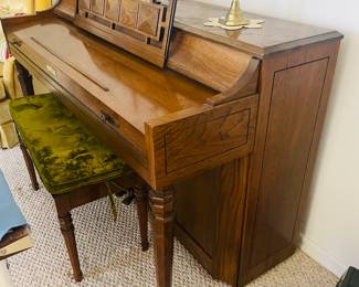 $300 Baldwin upright piano