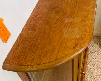 $80 Small curio cabinet 29Hx36Wx12D