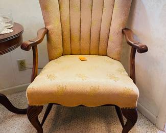 $90 Scalloped back tan & gold chair
