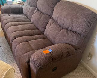 $450 Lazy boy Almost new double recliner manual