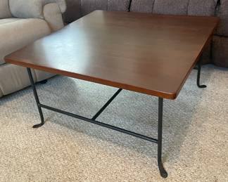 $60 Coffee table 32x32
