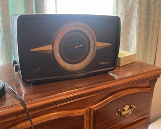 $50 RCA Victor radio not working 
