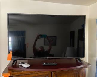 $100 LG TV