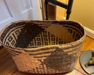 Vintage Native American Indian handwoven baskets.