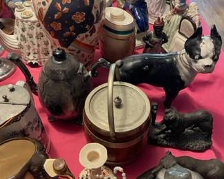 SO MANY COLLECTIBLES!!!