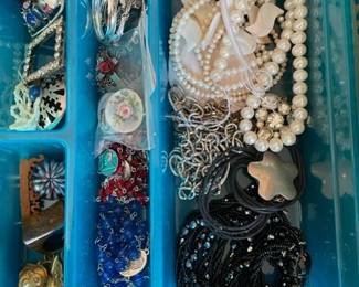 HUGE SELECTION OF JEWELRY!!