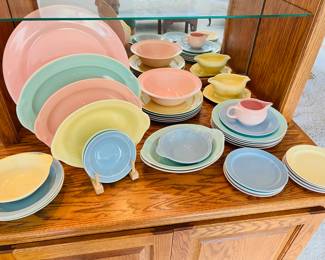 Vintage Lu-Ray ‘Pastel’ 37 piece china set