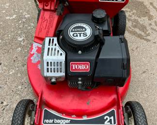 Toro Commercial Deluxe Pow-R-Drive 21” mower with bagger