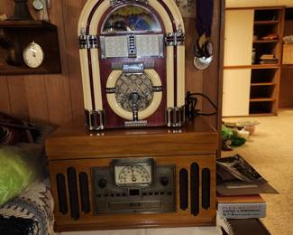 Reproduction radios