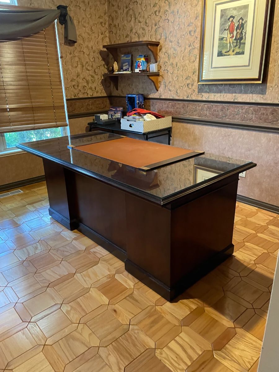 Yankee Trace Area Downsizing Estate Sale By MASST starts on 9/14/2023