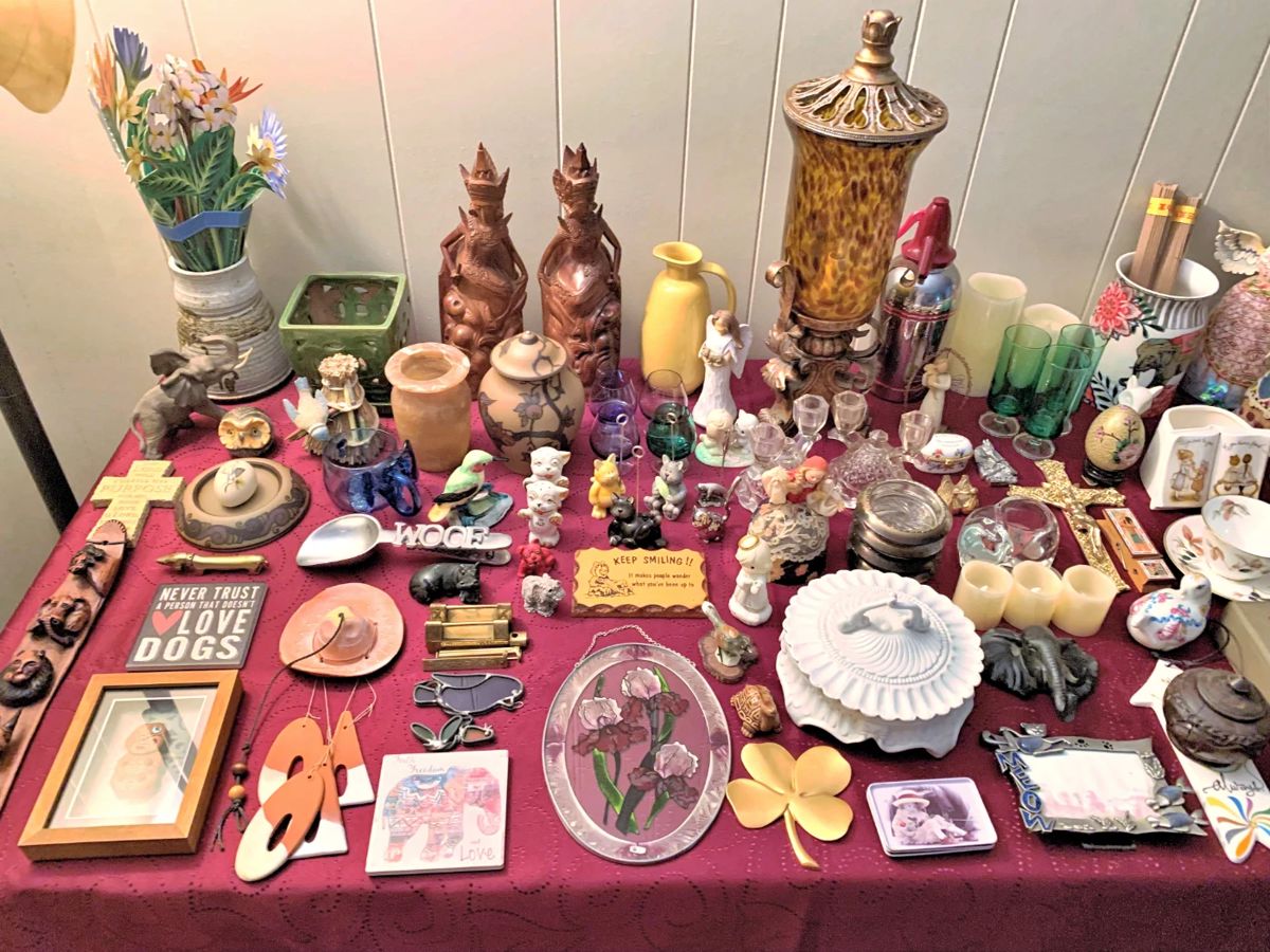 DENTON Jewelry, Furniture, Collectibles,... starts on 9/15/2023