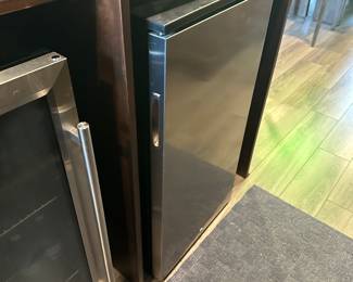 Edgestar Kegerator Fridge