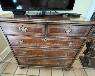 The detail on this piece.   Just lovely.