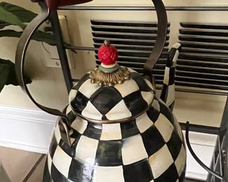 This kettle reminds me of Alice in Wonderland.  It is heavy and looks great on display on a shelf, but would look fabulous on the stove top!