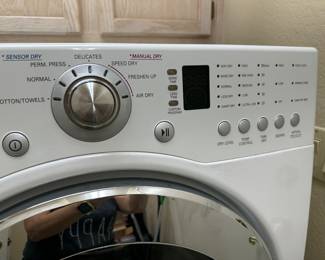 LG washer and dryer for sale!  Will presell this item! 