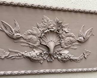 Cement wall hanging. Approx 40 lbs
25.5” x 14” x 1.5”
