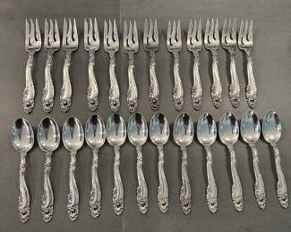 STERLING SILVER FLATWARE SET