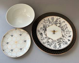Williams-Sonoma Beehive Bee sets of Plates and Bowls 