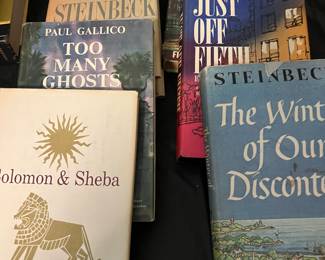 Lots of vintage books 