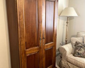 Lovely wood on this entertainment armoire