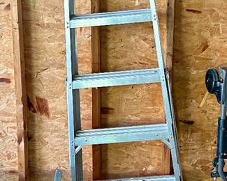 Aluminum Ladder