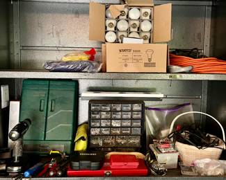 Miscellaneous Tools & Assorted Lightbulbs