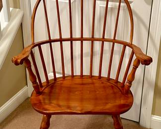 Nichols & Stone Comb Back Windsor Chair