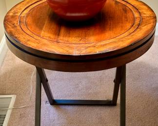 Hammary End Table