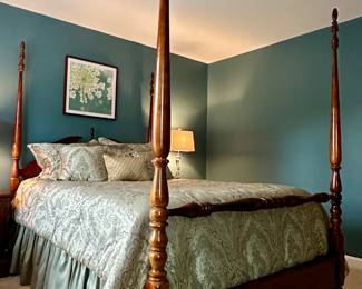 Queen Four Poster Bed
