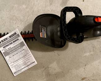 Black & Decker Hedge Trimmer