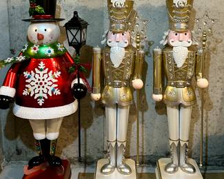 Snowman & Nutcrackers