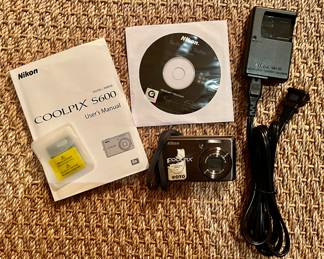 Nikon Coolpix S600 Camera & Accessories