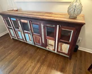 Washburn Antiques Console