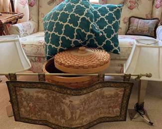 Living Space Accents