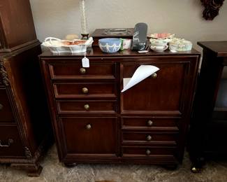 Gentlemen's chest - antique