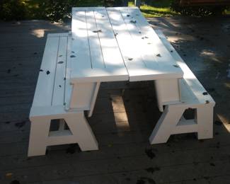 NEW picnic table