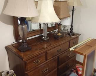 Lamps and nice dresser