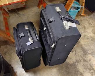 Like new luggage. Two piece set.