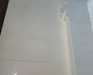 Dining table top detail