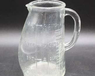 Glasco 32oz Baby Bump Formula Pitcher
