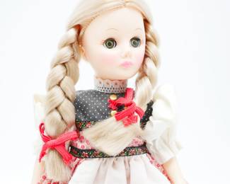 Vintage 1976 Effanbee International Holland Doll
