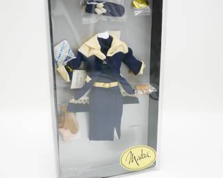 Ashton-Drake Madra Doll "Coffee Klatch" Outfit
