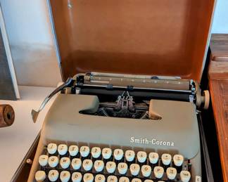 1950's Smith & Corona working typewriter 