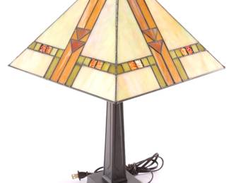 Stained glass lamp