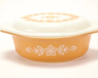 Pyrex casserole dish