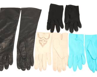 Vintage ladies gloves