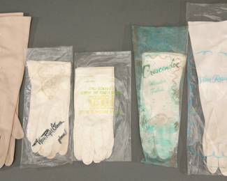 Vintage ladies gloves