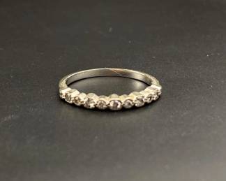 10k white gold diamond band 1.80grams